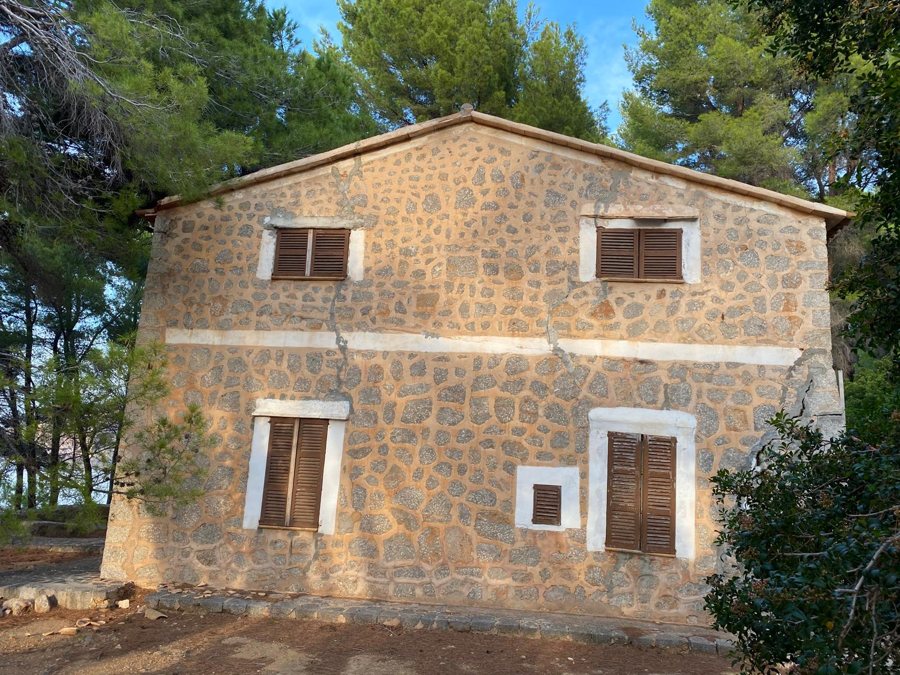Llucalcari